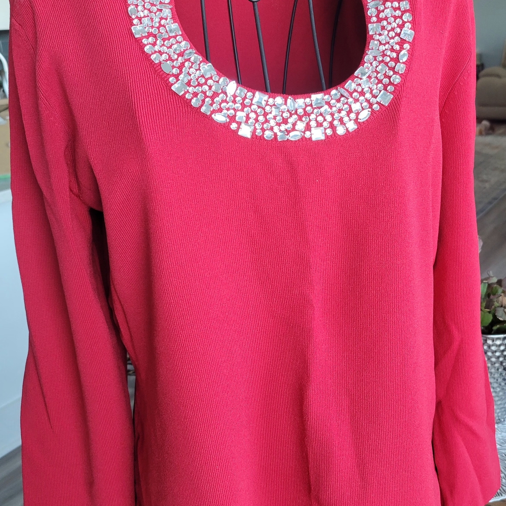 Cable & Gauge Vibrant Red Knit Top